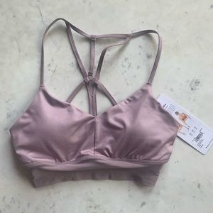 ALO YOGA *new with tags* Lush Bra